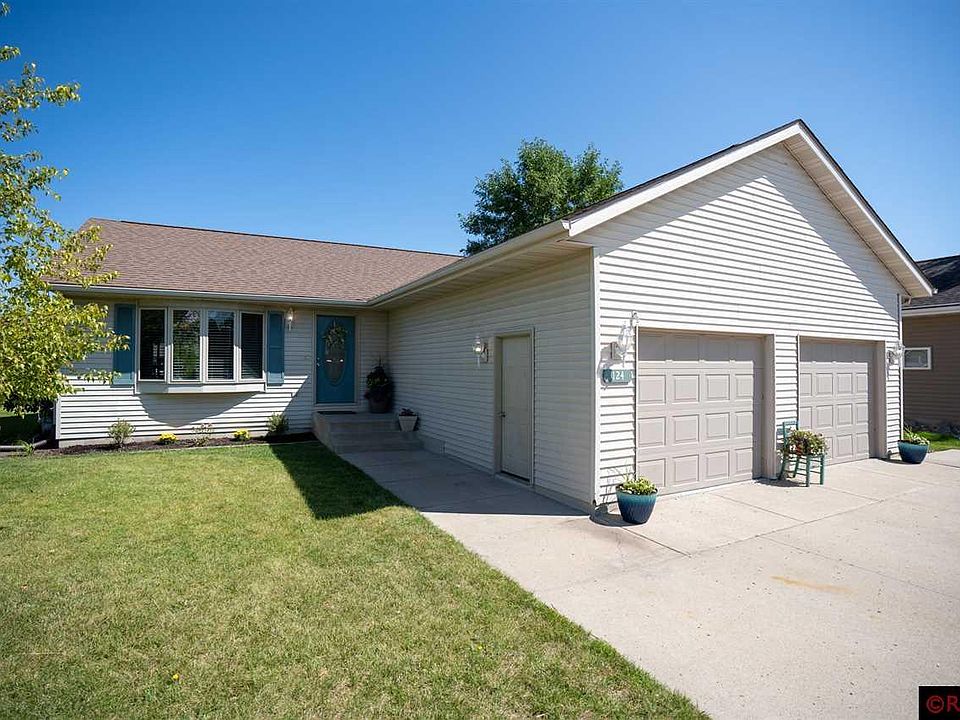 1st image of 124 Swan Ln