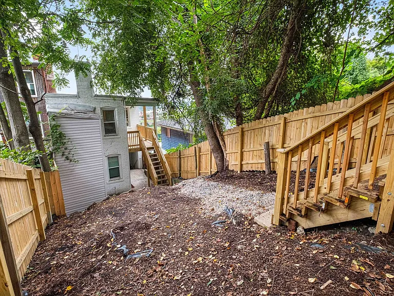 3358 Ridgway — Photo 43