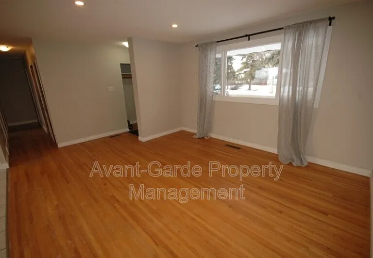 16419 105th Ave NW — Photo 3