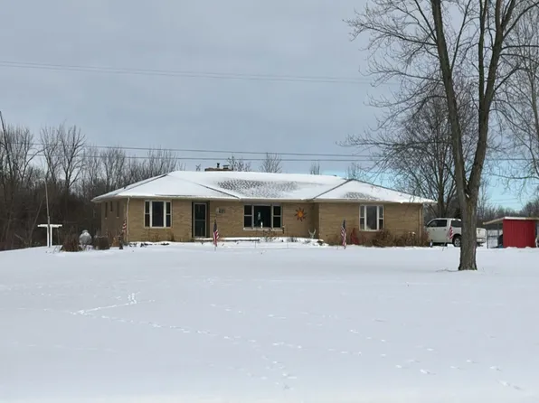 5407 E Dodge Rd, Mount Morris, MI 48458
