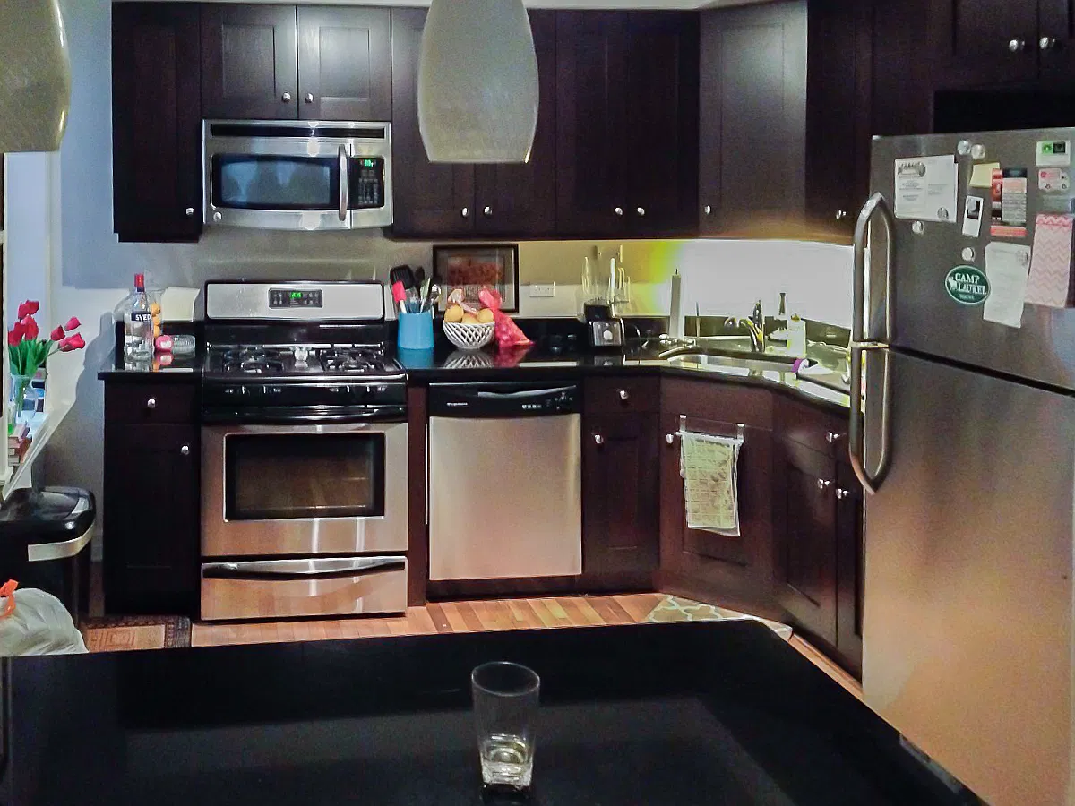 2 bed, 933 sqft, $2,850 — Photo 2