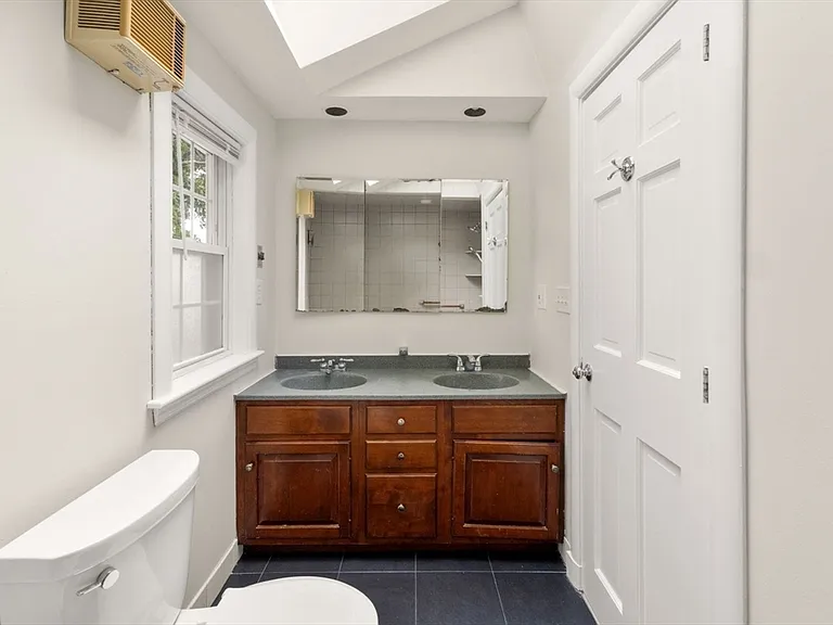 42 Elinor Rd — Photo 32
