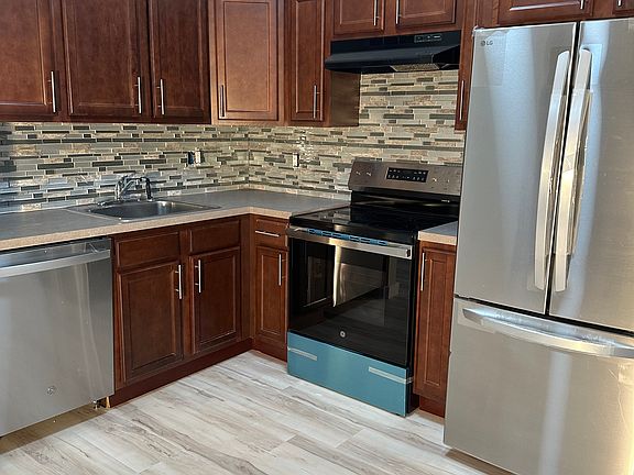 3rd image of 571-573 56th St #205