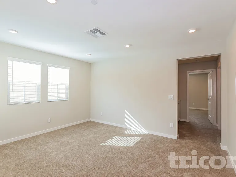 28231 Luther Dr — Photo 9
