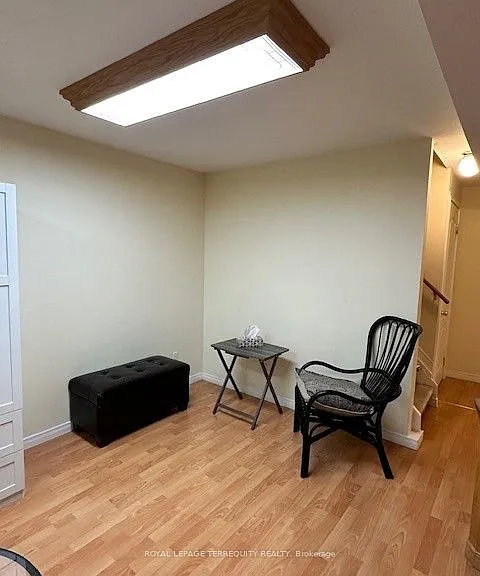 16 Royal Chapin Cres — Photo 12