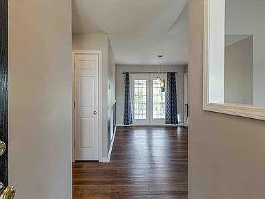 243 Harold Dr — Photo 9