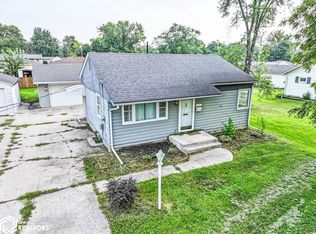 1221 W Finley Ave, Ottumwa, IA 52501