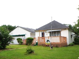 1302 Spruce St, Buffalo, IA 52728