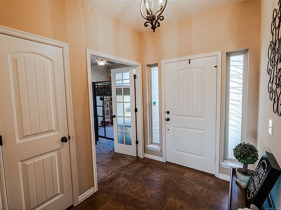 4th image of 26449 Columbia Crest Dr