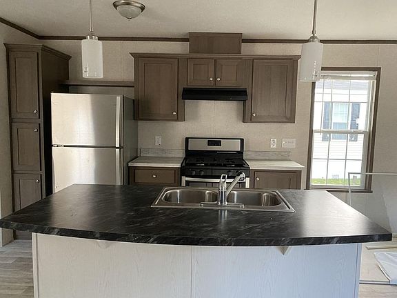 5th image of 456 Lazy Branch Dr