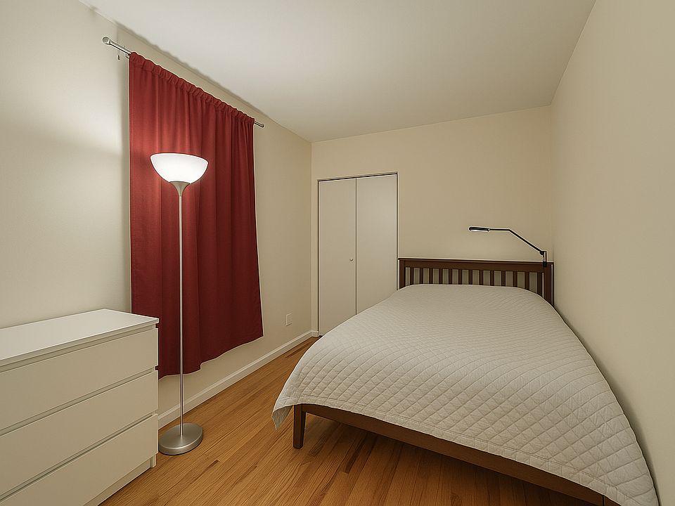 2nd image of 1614 2nd Ave APT 4B