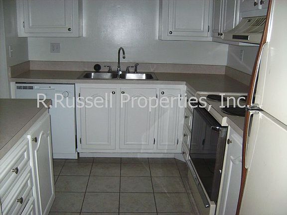 4th image of 514 Orange 36 Dr