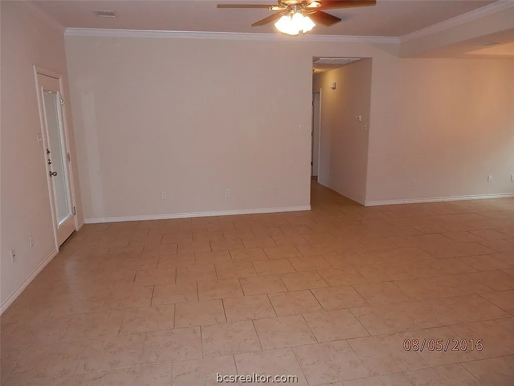 Building Photo - 920 Crystal Dove Ave