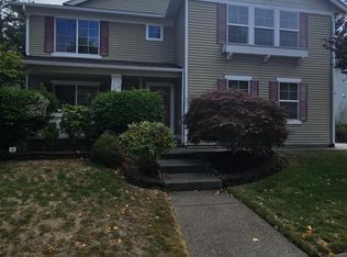 1562 Packwood Ave, Dupont, WA 98327