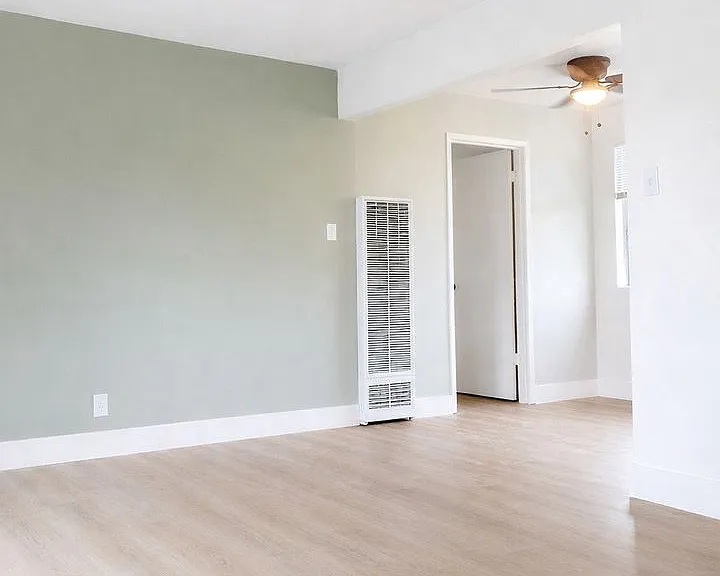 421 West St — Photo 2