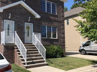 1038 Annadale Rd, Staten Island, NY 10312