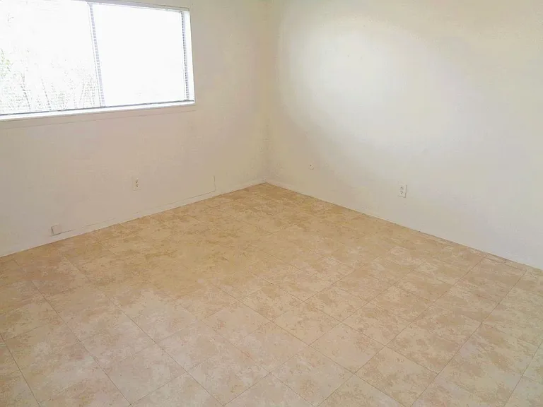 3028 E Glen Dr #A — Photo 10
