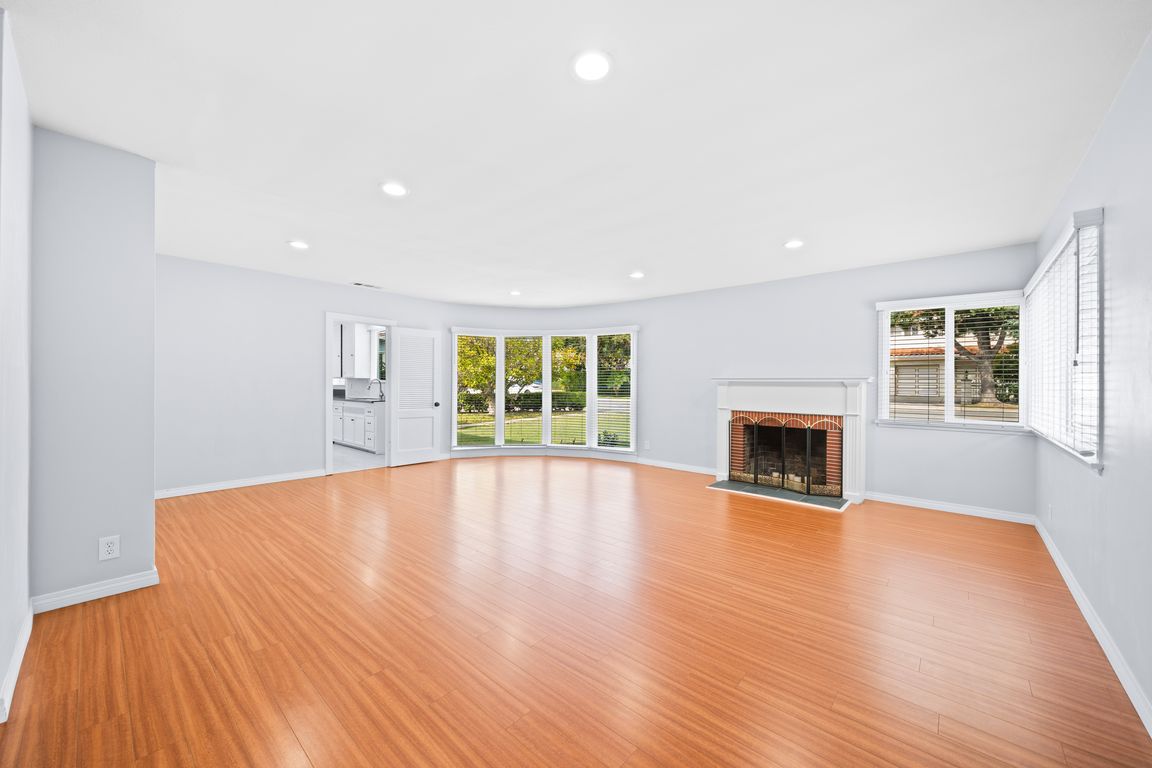 next background image