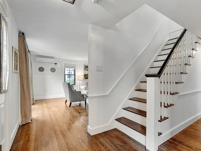 167 Summer St #167 — Photo 11
