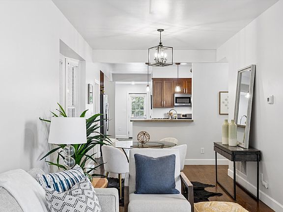 5th image of 461 Galapago St
