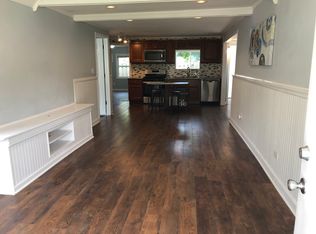 115 Grant St, Barrington, IL 60010