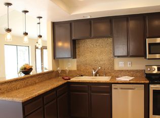 4305 Los Padres Dr, Fallbrook, CA 92028