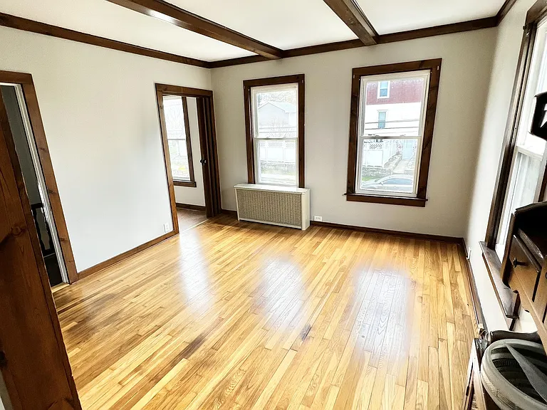 32 Berkeley Ave #2 — Photo 6