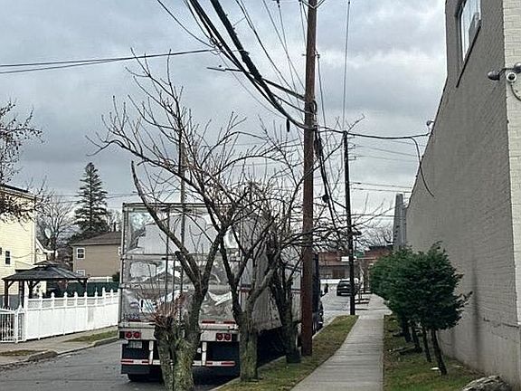5th image of 145-13 226th St