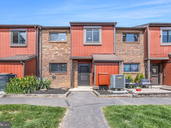 141 Larchwood Ct, Collegeville, PA 19426