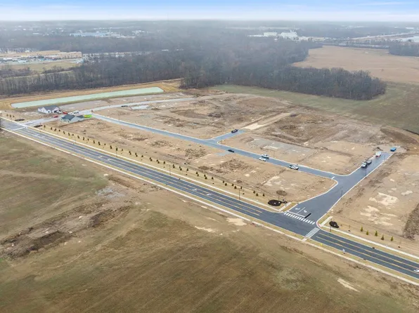 1705 Badger Ln #1, Auburn, IN 46706