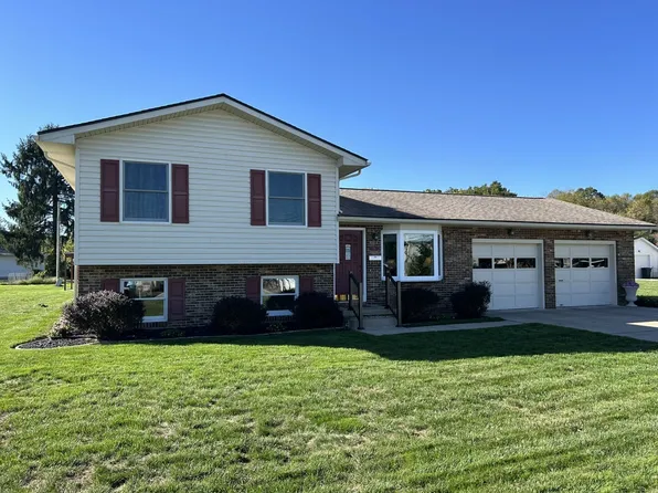 29 W 3rd St, The Plains, OH 45780