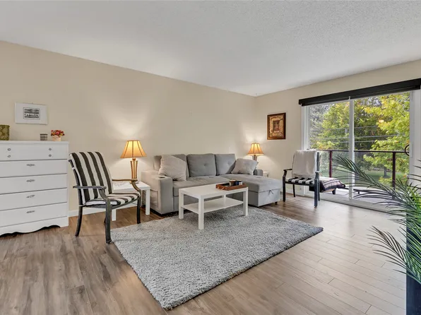 110 Skaha Pl #310, Penticton, BC V2A 7L1