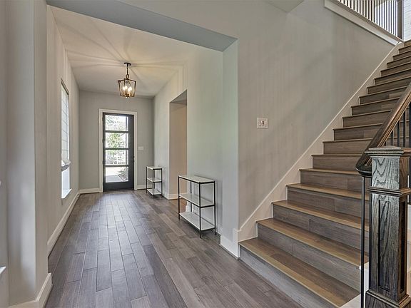 4th image of 2 Honeycomb Ridge Pl