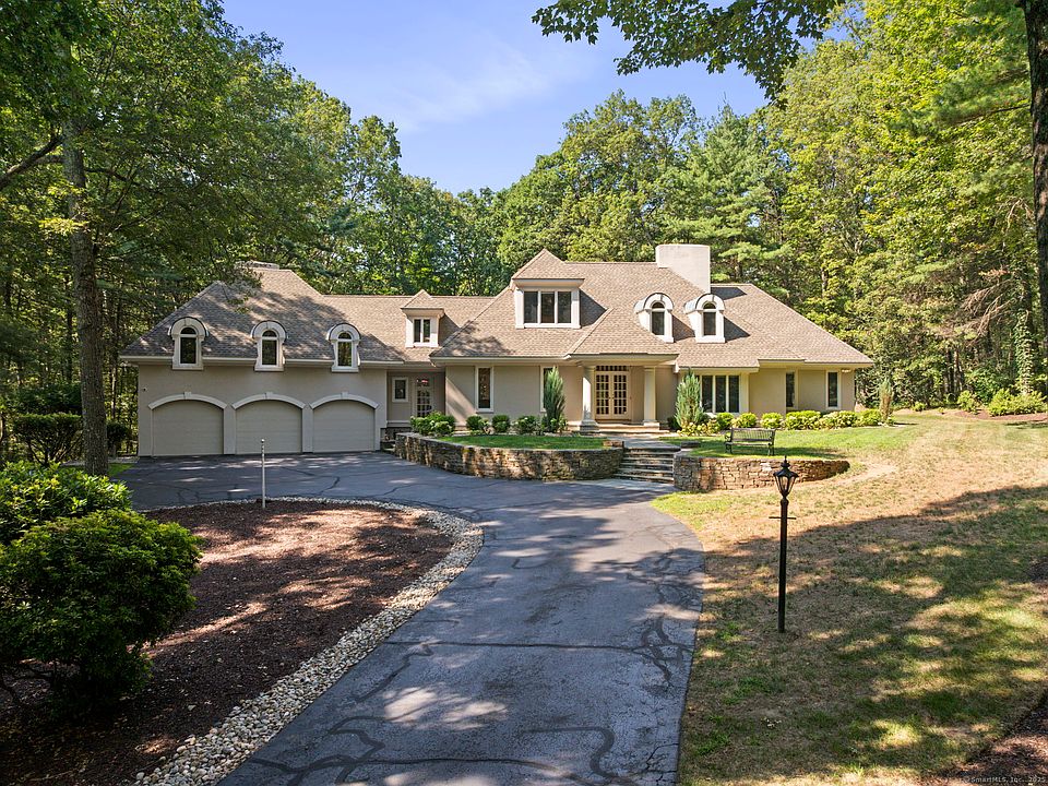 1st image of 7 Sunningdale