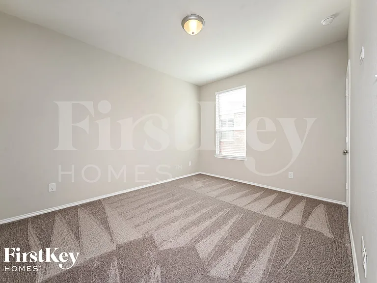 2023 Avondown Rd — Photo 12