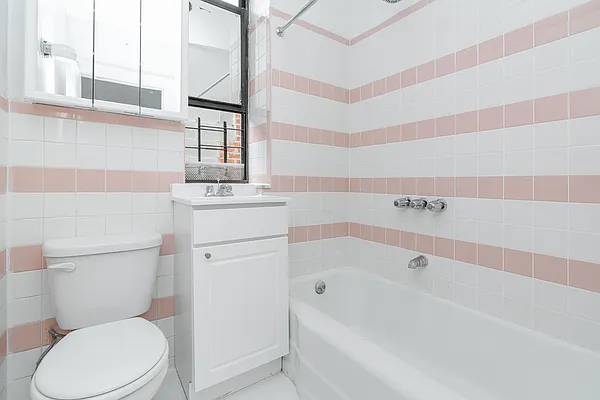 Rented by Modern Spaces | media 13