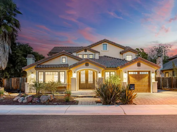 3717 Ortega Ct, Palo Alto, CA 94303