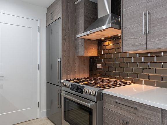 5th image of 47-27 5th St #3B