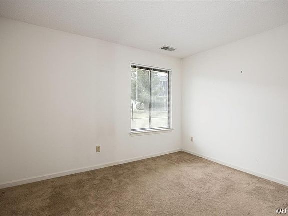 3rd image of 11 Foxberry Dr #A