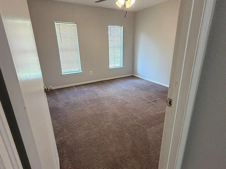 15722 Echo Canyon Dr — Photo 34