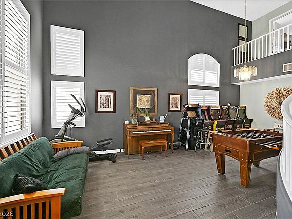 3rd image of 2206 Spanish Town Ave