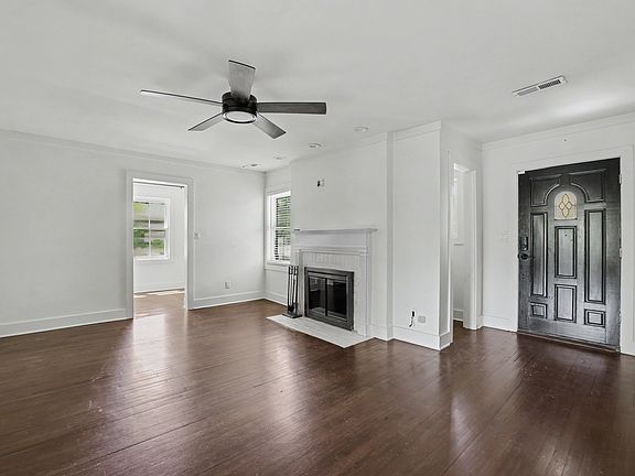 4th image of 2352 2nd Ave