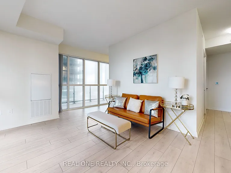 38 Annie Craig Dr #1005 — Photo 3