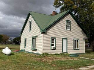 211 N 2nd St, Stickney, SD 57375