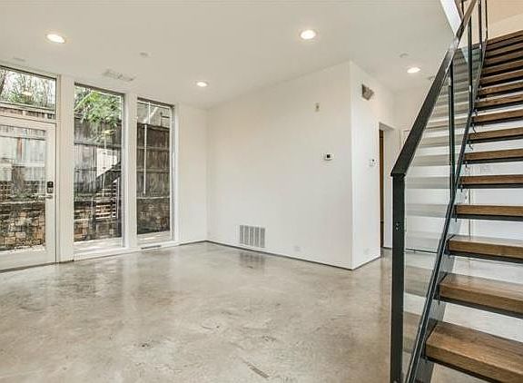 4th image of 4206 Buena Vista St APT A