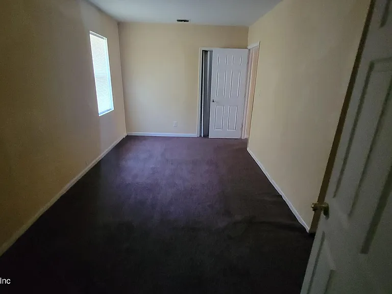 2810 Venus St — Photo 11