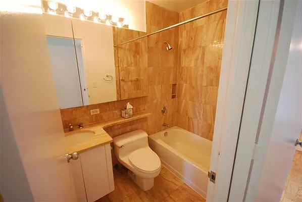 Rented by Luxury Habitat | media 30