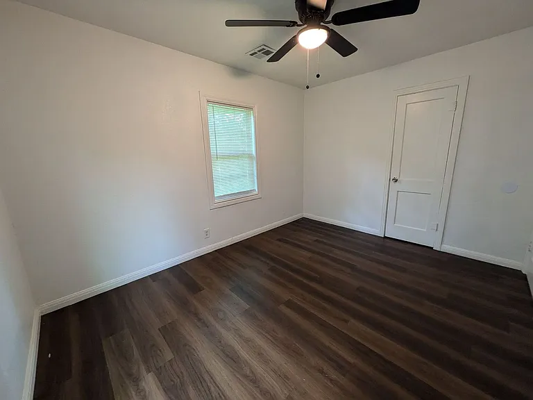 4770 Galveston St — Photo 10
