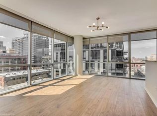 123 S Green St APT 808B, Chicago, IL 60607