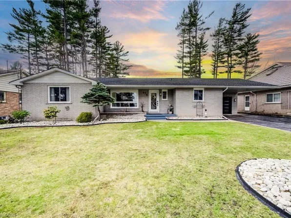 676 Peel St, Norfolk County, ON N4B 2H1